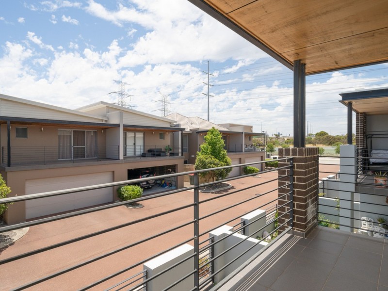 5/71 Baler Court, Hammond Park WA 6164