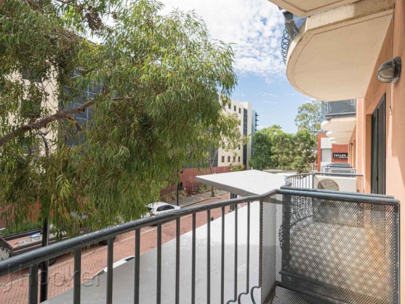3/11 Regal Place, East Perth WA 6004