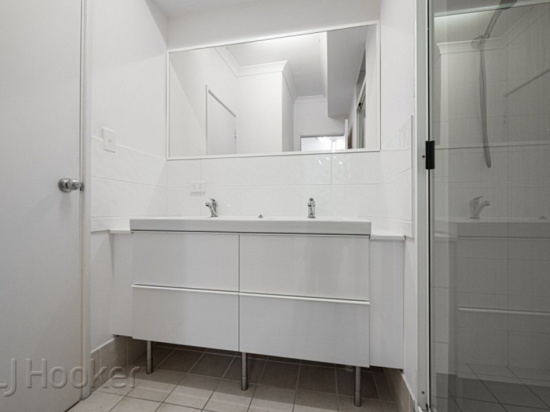 3/11 Regal Place, East Perth WA 6004