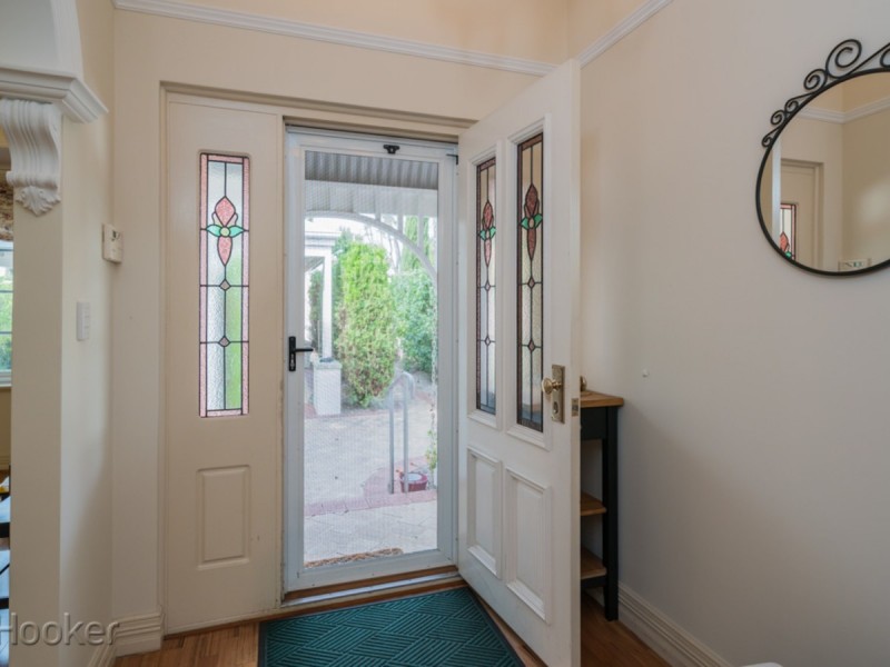 33 Reynolds Road, Applecross WA 6153