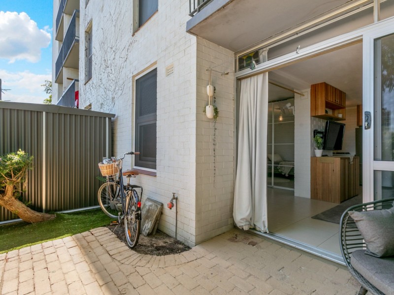 4/38-42 Waterloo Crescent, East Perth WA 6004