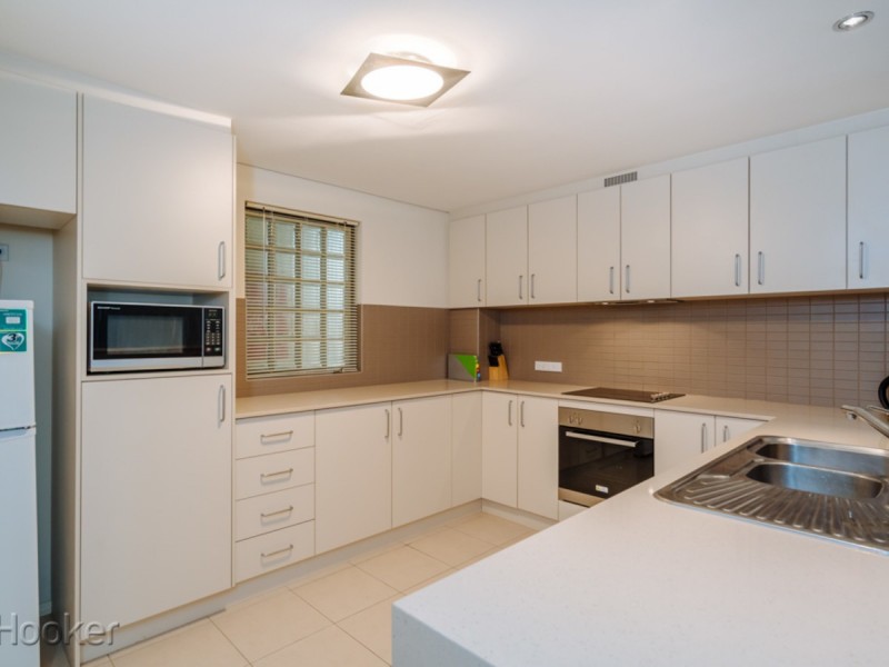 41/18 Wellington Street, East Perth WA 6004