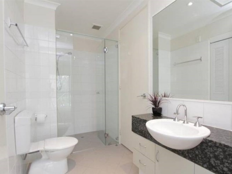 8/24 Saunders Street, East Perth WA 6004