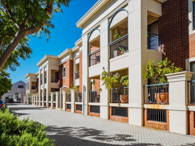 8/24 Saunders Street, East Perth WA 6004