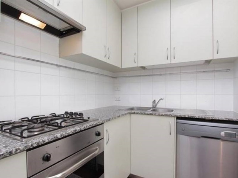 8/24 Saunders Street, East Perth WA 6004