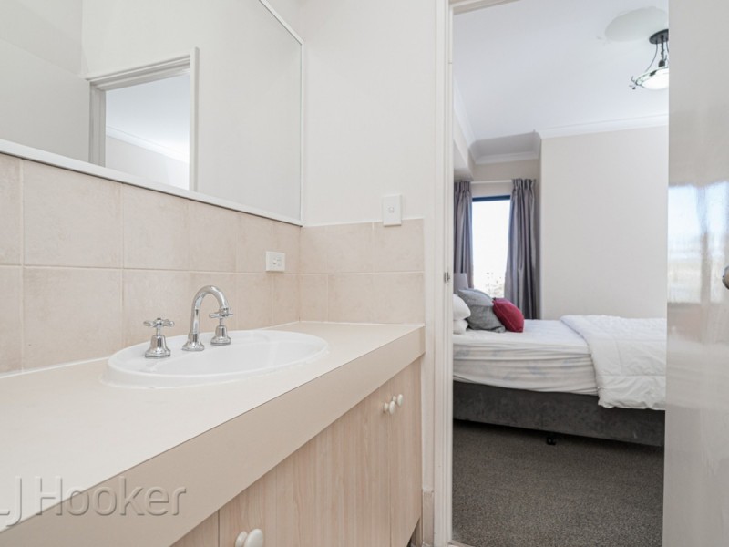 43/11 Regal Place, East Perth WA 6004