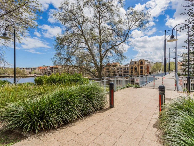 27/17 Wickham Street, East Perth WA 6004