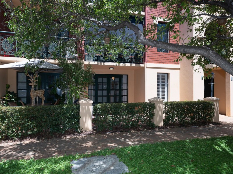 27/99-105 Wellington Street, East Perth WA 6004