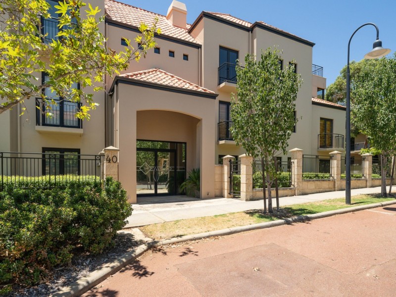 1/40 Victory Terrace, East Perth WA 6004