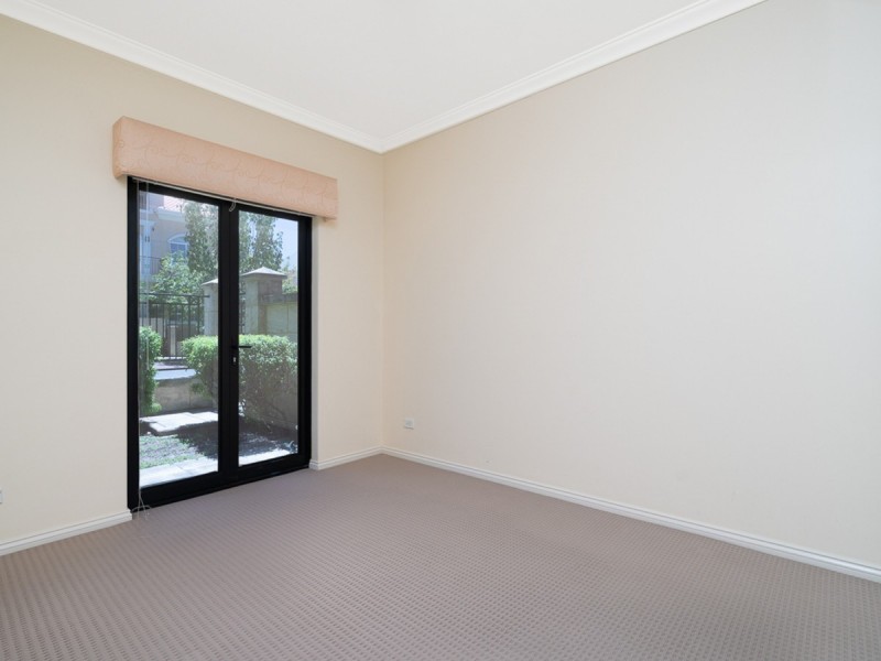 1/40 Victory Terrace, East Perth WA 6004