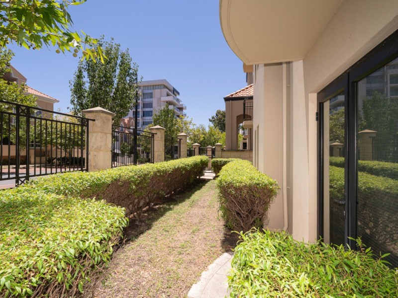 1/40 Victory Terrace, East Perth WA 6004