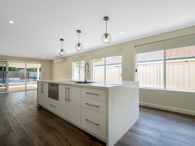 8a Mort Street, Rivervale WA 6103