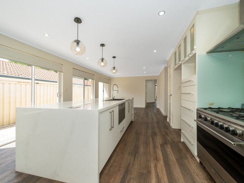 8a Mort Street, Rivervale WA 6103