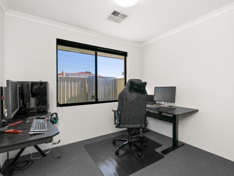 10A Plover Place, Ballajura WA 6066