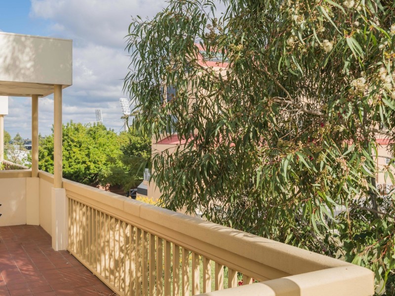 48/22 Nile Street, East Perth WA 6004