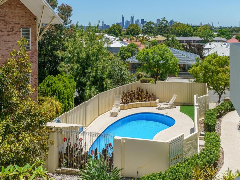 9/12 McMaster Street, Victoria Park WA 6100