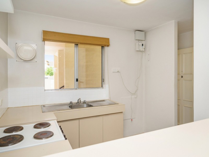 9/12 McMaster Street, Victoria Park WA 6100