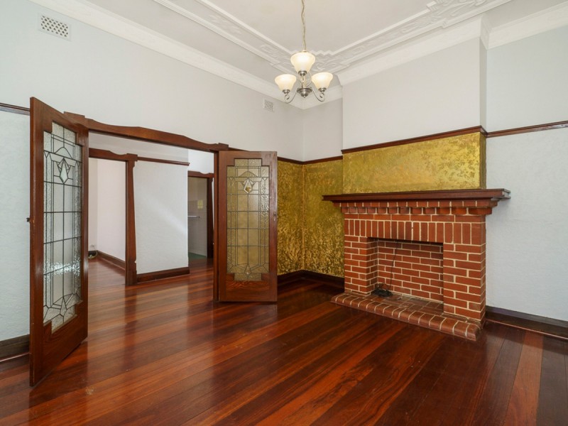 4 Kooyong Road, Rivervale WA 6103