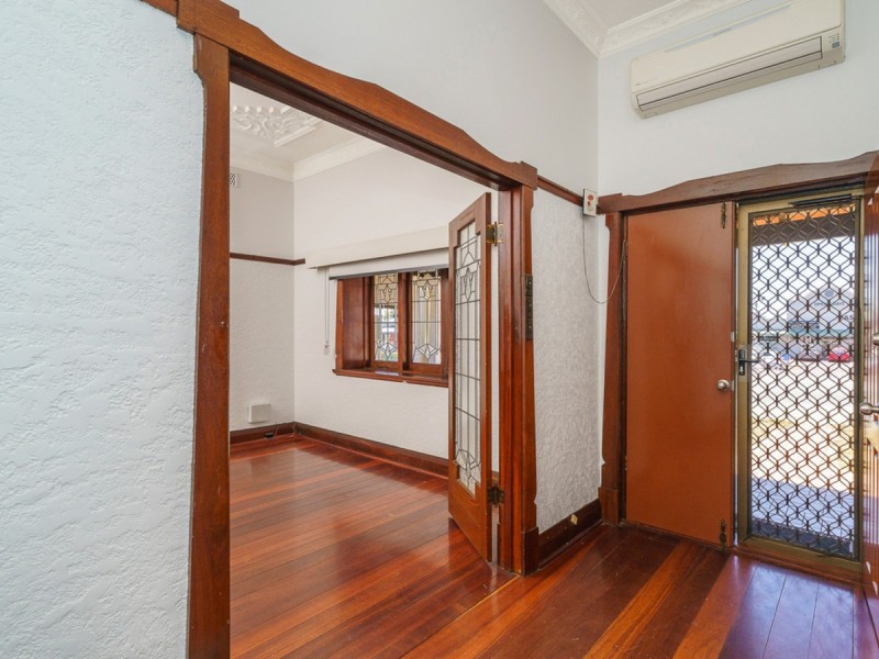 4 Kooyong Road, Rivervale WA 6103