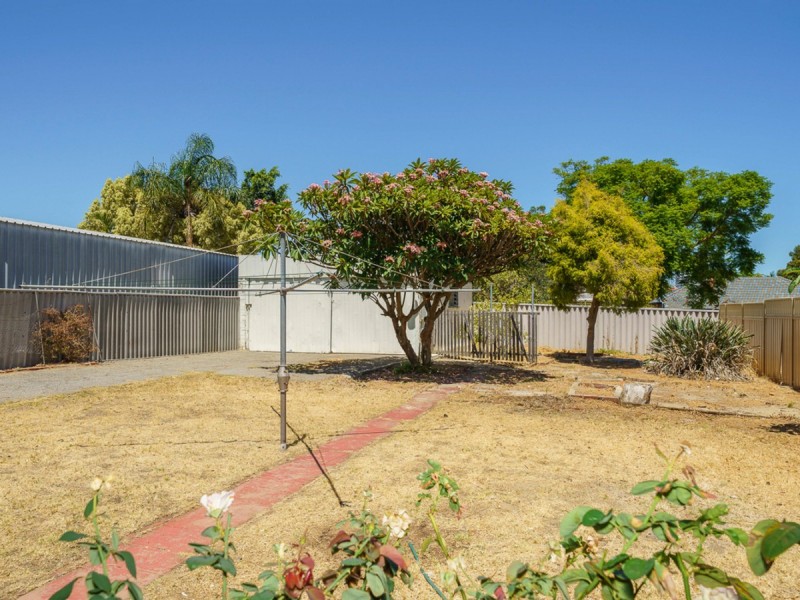 4 Kooyong Road, Rivervale WA 6103