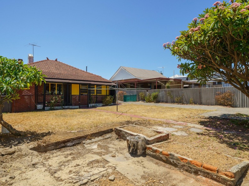 4 Kooyong Road, Rivervale WA 6103