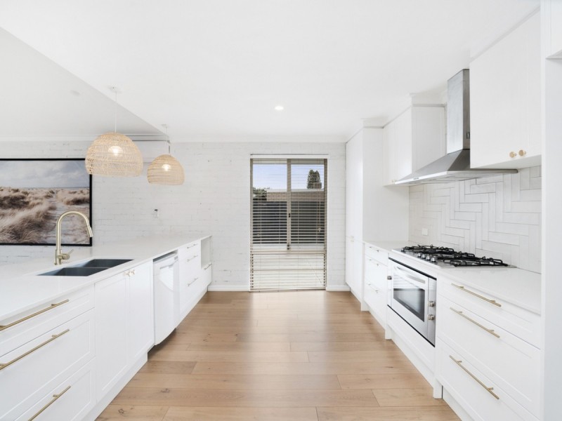 36 Eclipse Way, Beckenham WA 6107