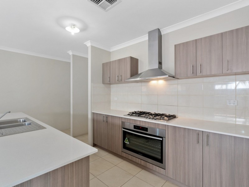 4 Tringa Rise, East Cannington WA 6107