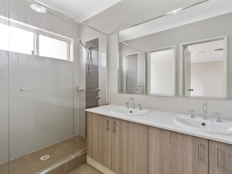 4 Tringa Rise, East Cannington WA 6107