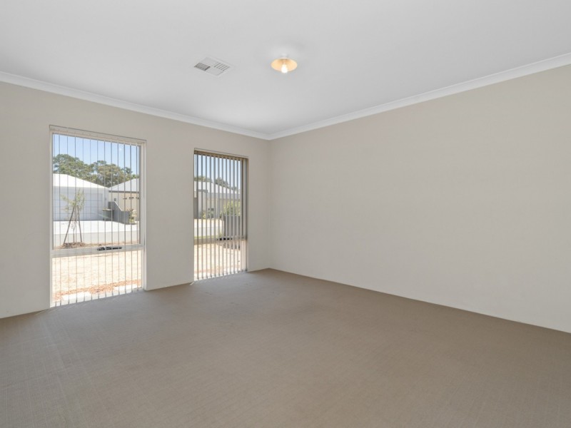 4 Tringa Rise, East Cannington WA 6107