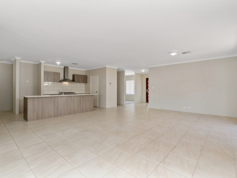 4 Tringa Rise, East Cannington WA 6107