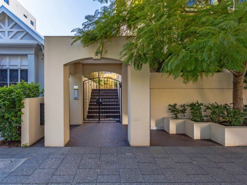 17/2 Outram Street, West Perth WA 6005