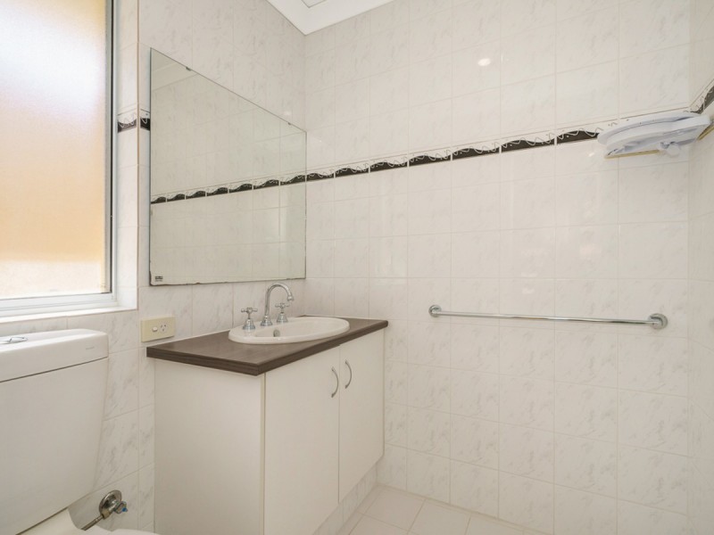 155 Hamilton Street, Queens Park WA 6107
