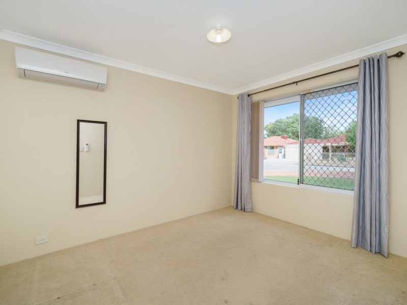 155 Hamilton Street, Queens Park WA 6107