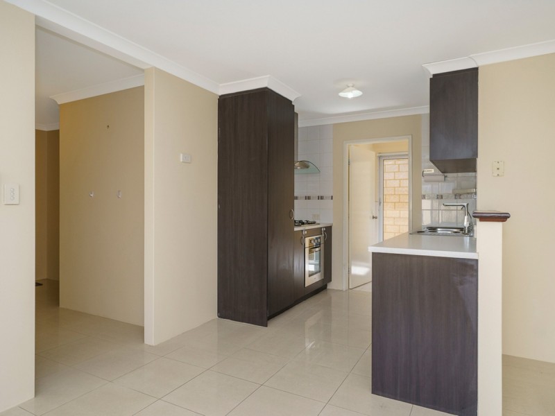 155 Hamilton Street, Queens Park WA 6107