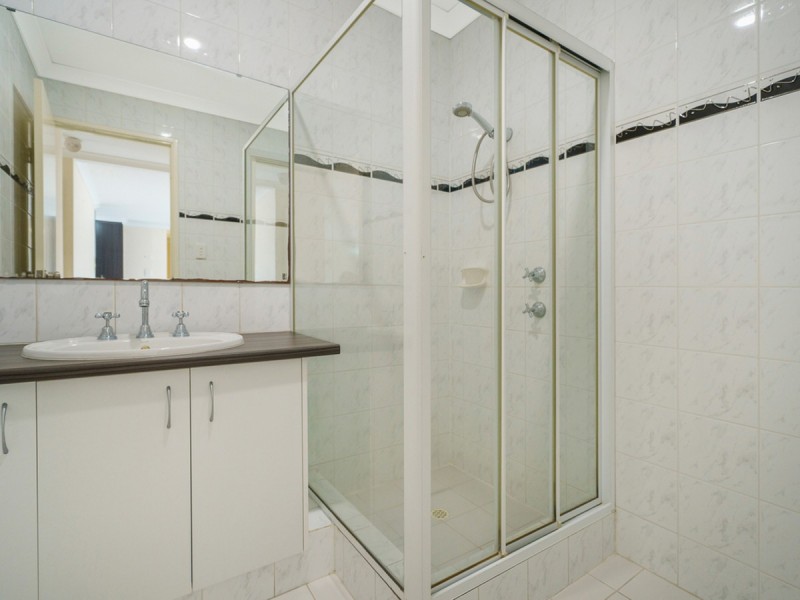 155 Hamilton Street, Queens Park WA 6107