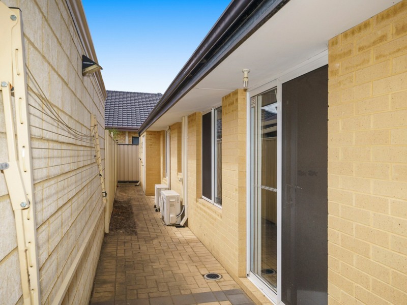 155 Hamilton Street, Queens Park WA 6107