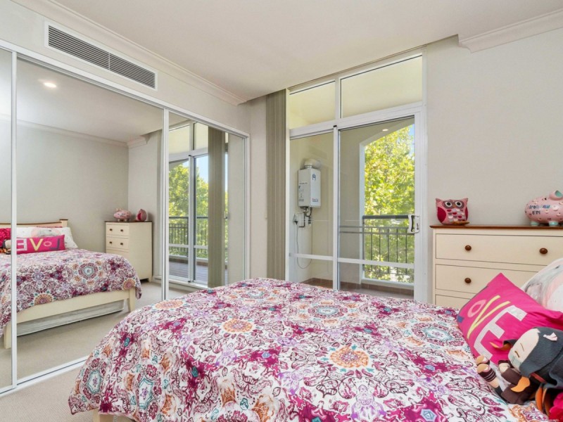 18/20 Royal Street, East Perth WA 6004