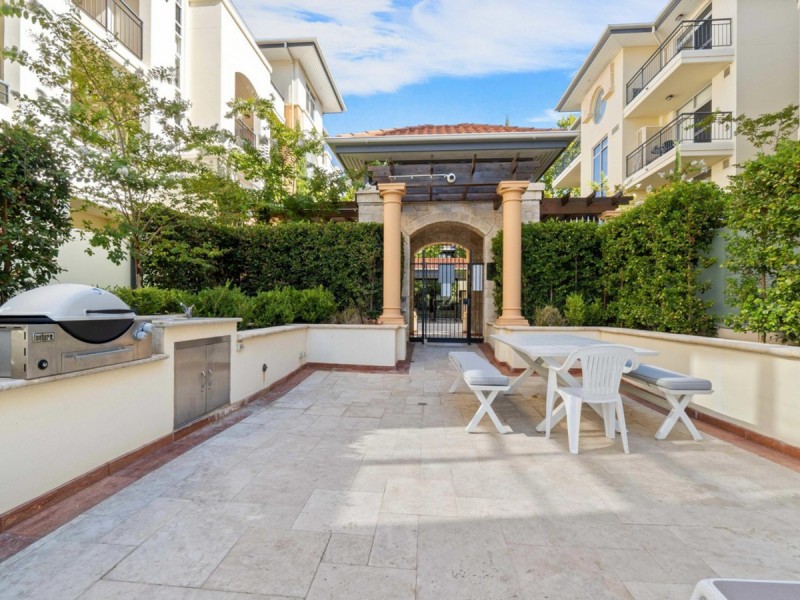 18/20 Royal Street, East Perth WA 6004