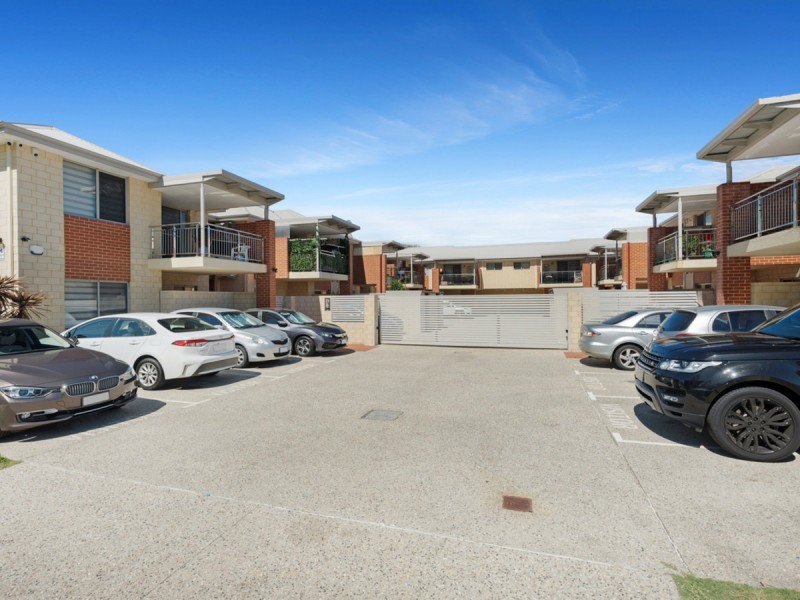 2/9 Henry Street, East Cannington WA 6107