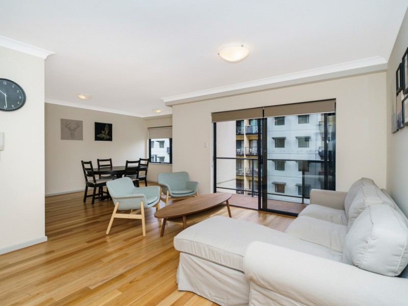 54/128 Mounts Bay Road, Perth WA 6000