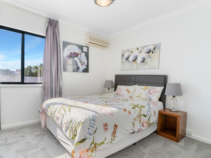 10/11 Regal Place, East Perth WA 6004