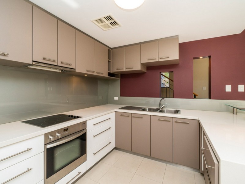 15 Tully Road, East Perth WA 6004