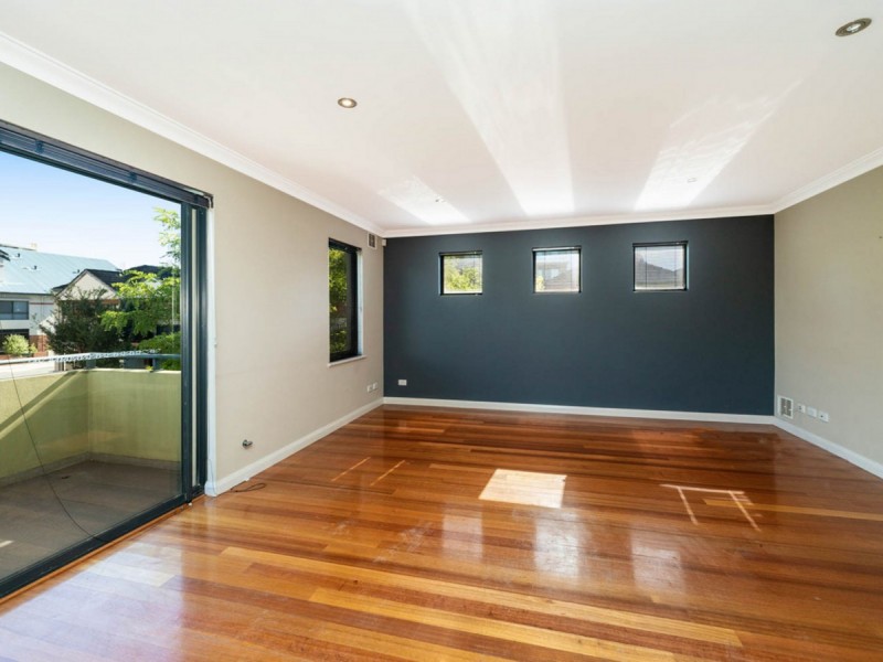 15 Tully Road, East Perth WA 6004