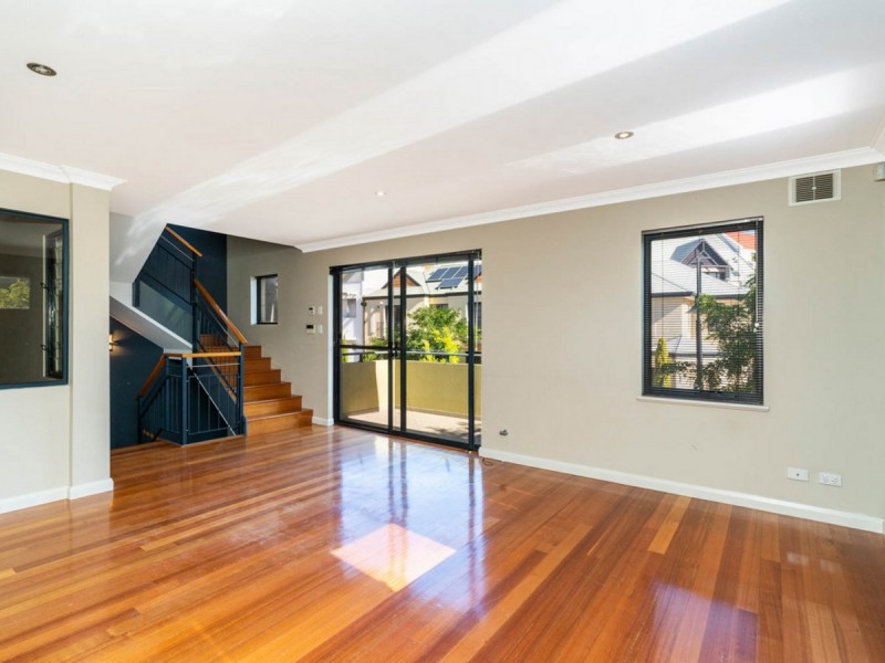 15 Tully Road, East Perth WA 6004