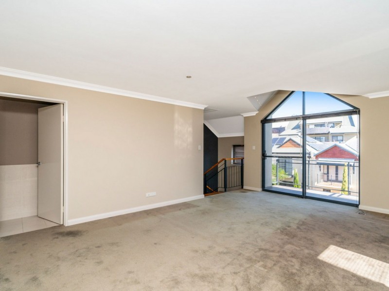 15 Tully Road, East Perth WA 6004