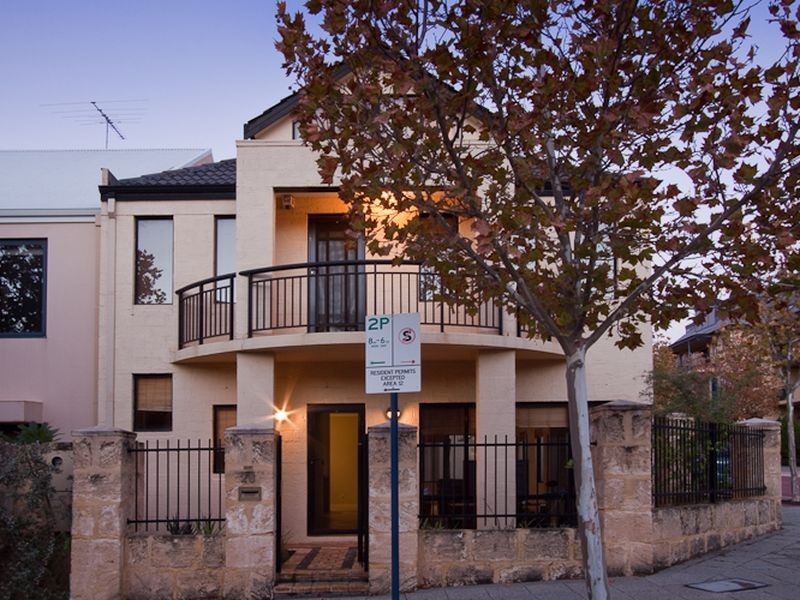 26 Haig Park Circle, East Perth WA 6004