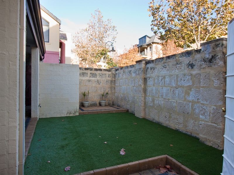 26 Haig Park Circle, East Perth WA 6004