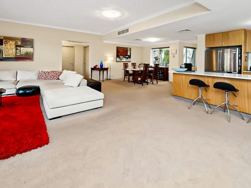 1/32 Fielder Street, East Perth WA 6004