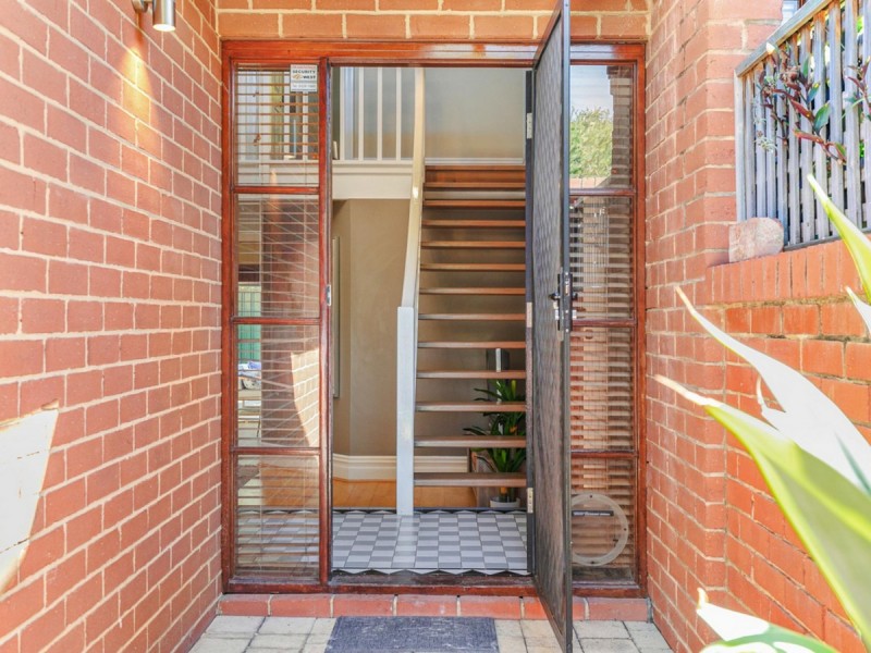 12 Court Street, Highgate WA 6003