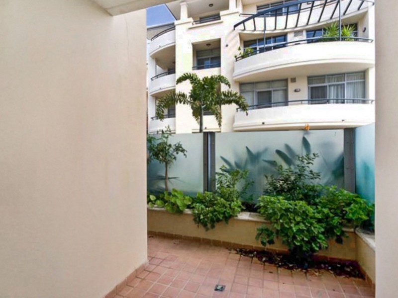 4/20 Royal Street, East Perth WA 6004